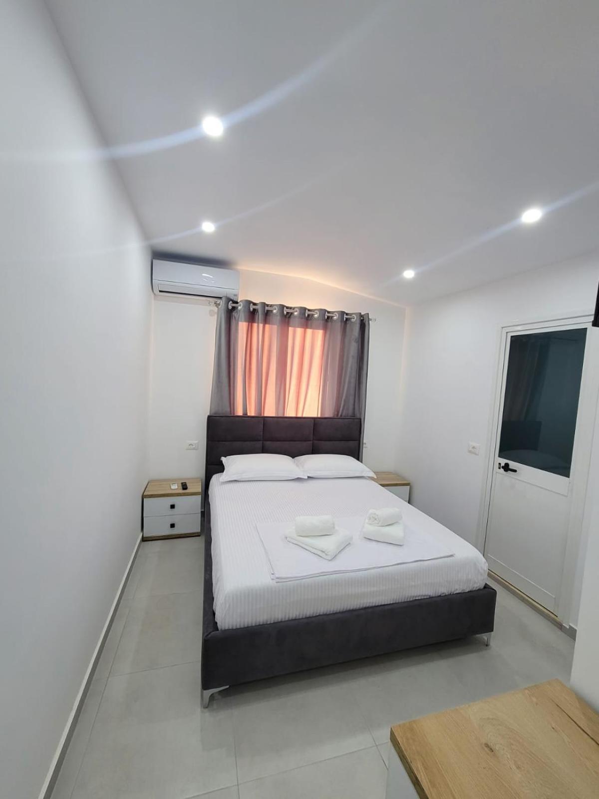 Caca Hotel Rinas Kültér fotó